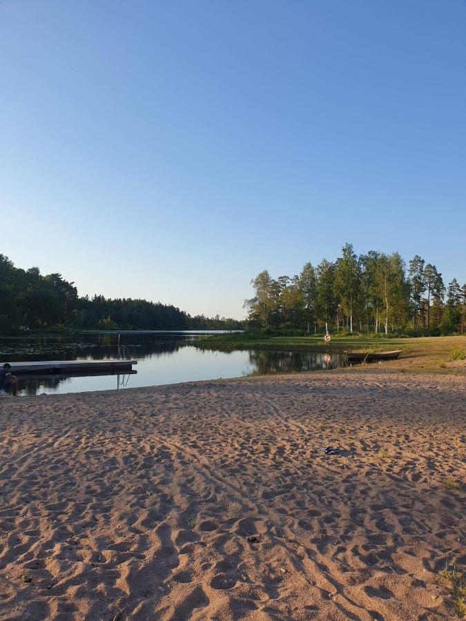 Trevligt Hus Med Egen Gard Och Fri Wifi, Emmaboda Kommun, Lindas Bagian luar foto