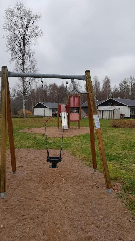 Trevligt Hus Med Egen Gard Och Fri Wifi, Emmaboda Kommun, Lindas Bagian luar foto